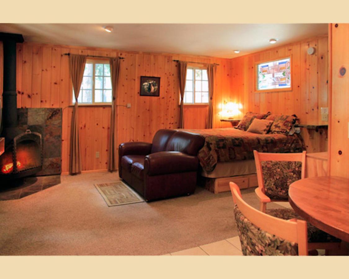 Silver Pines Lodge Idyllwild Bagian luar foto
