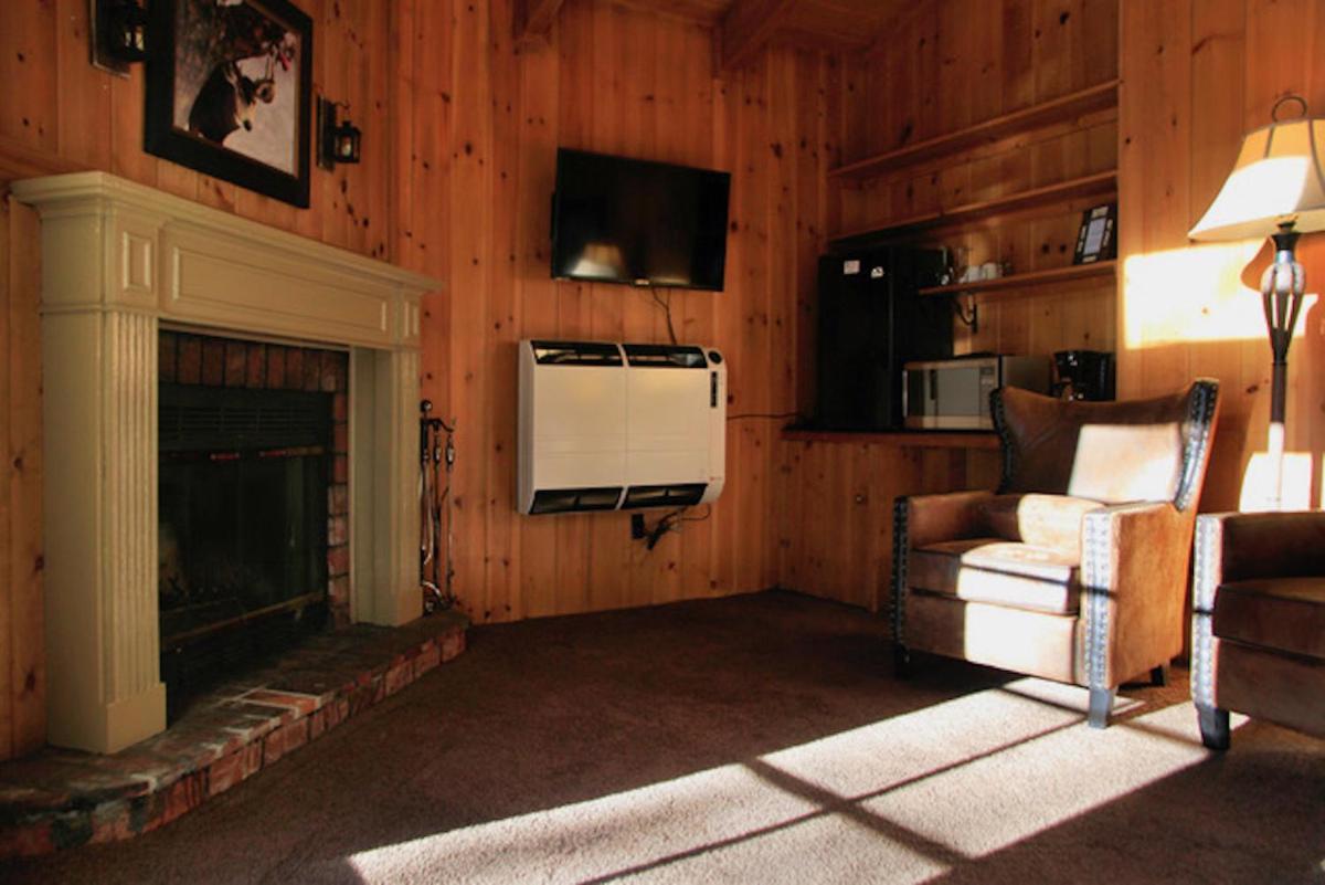 Silver Pines Lodge Idyllwild Bagian luar foto