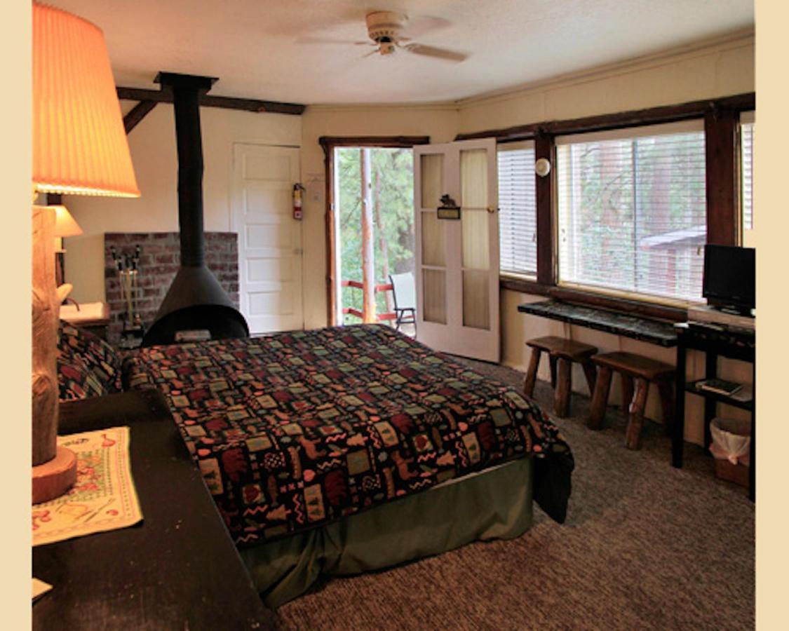Silver Pines Lodge Idyllwild Bagian luar foto