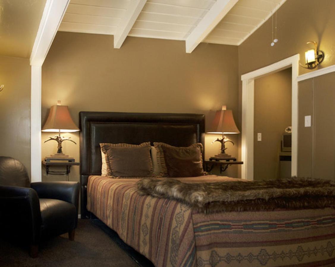 Silver Pines Lodge Idyllwild Bagian luar foto